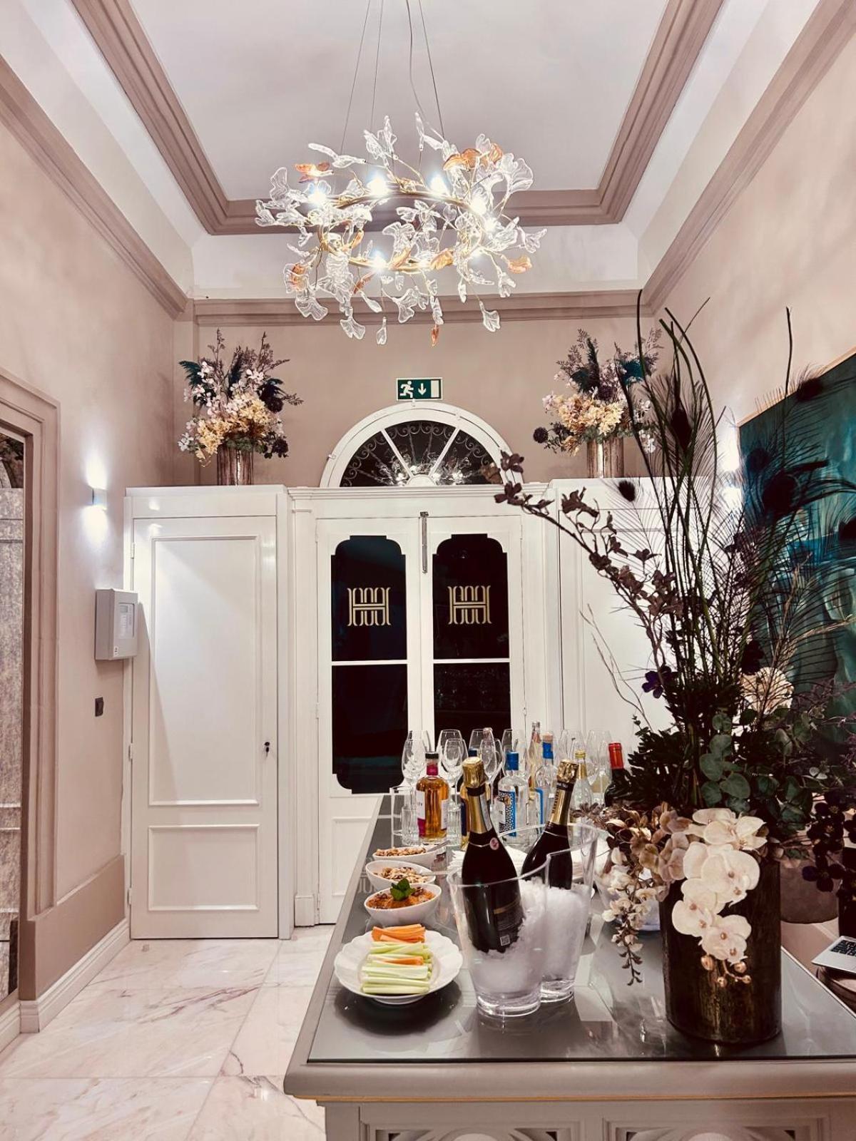 مْدينا Howard House Hotel المظهر الخارجي الصورة